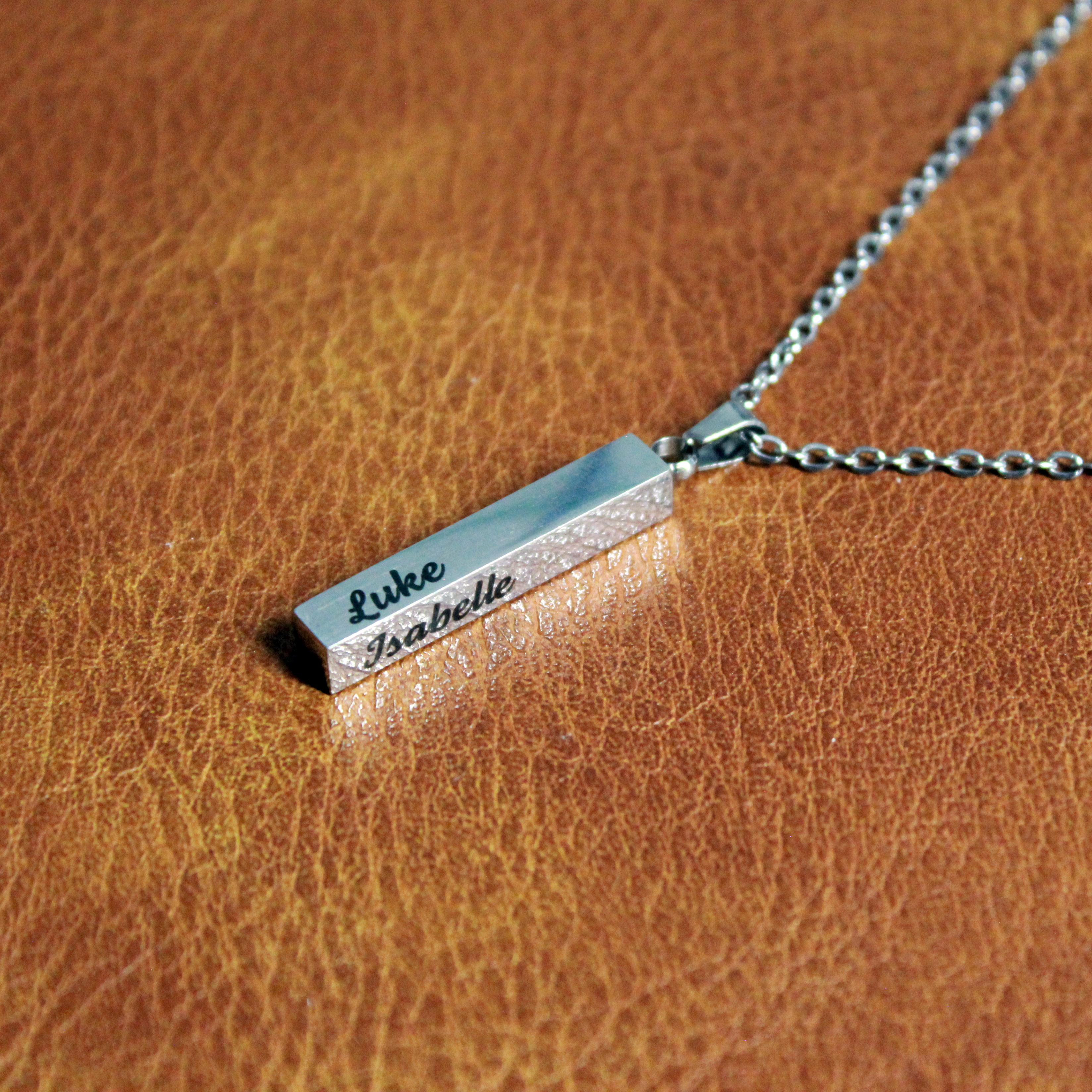 Pillar Bar Necklace